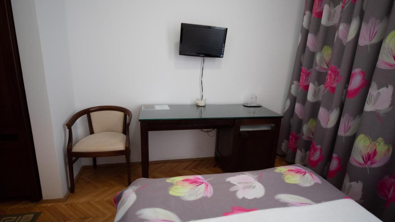 Pension Arena Kluż-Napoka Zewnętrze zdjęcie